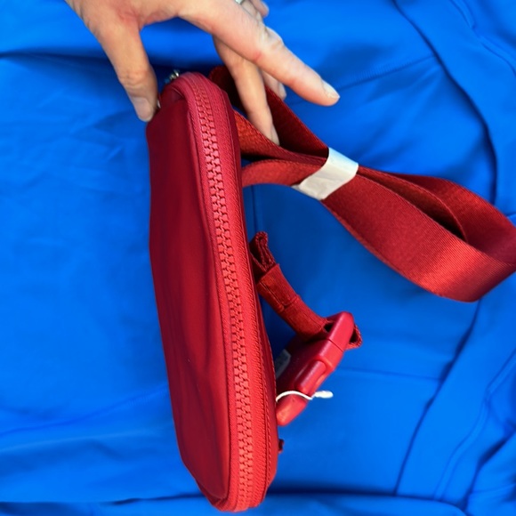 Lululemon Dark Red with gold hardware Lunar New Years Everywhere Belt Bag EBB 1L - Picture 4 of 15